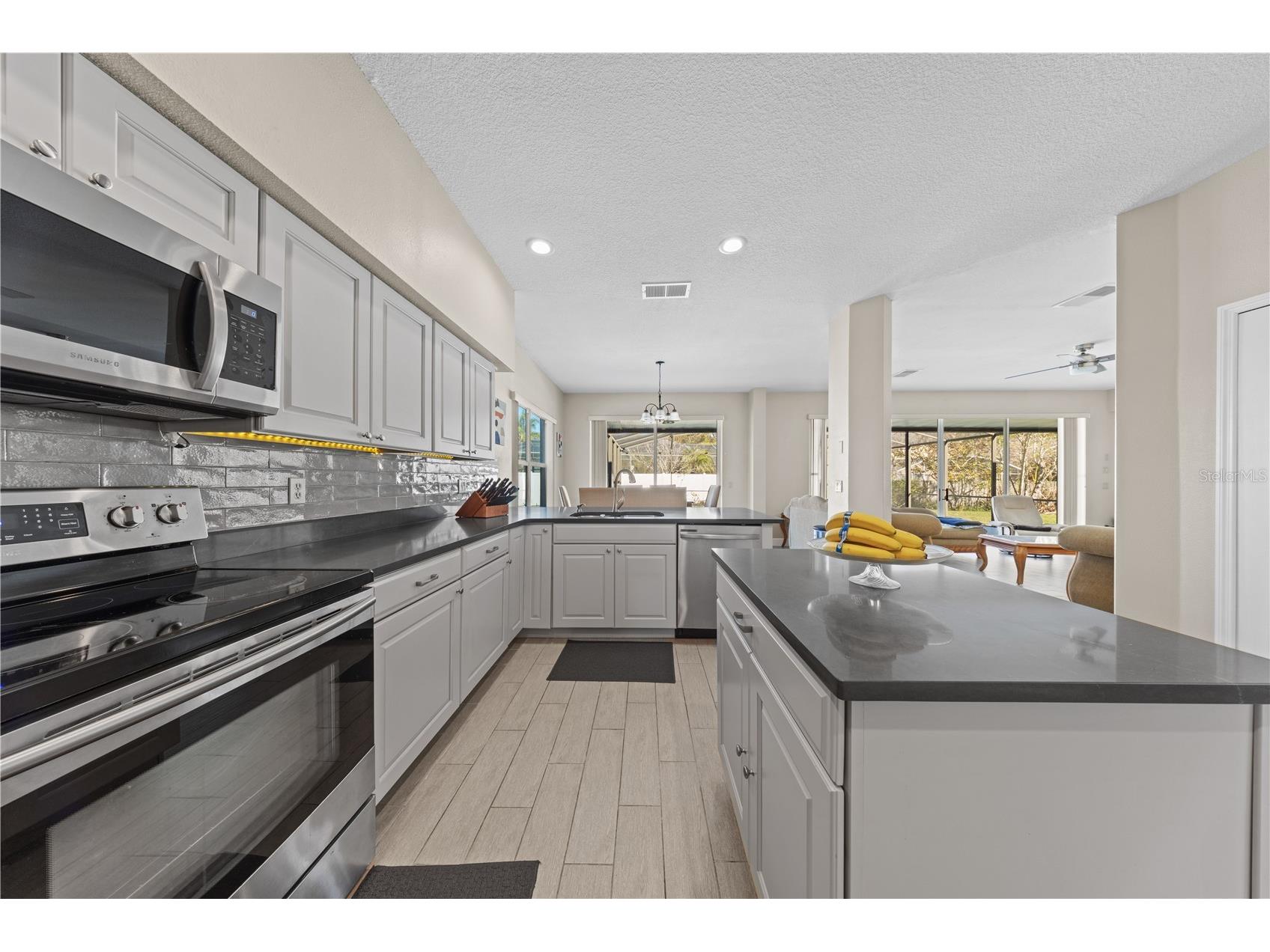 2258 Blossomwood Drive Oviedo FL 32765 FC315722 image37