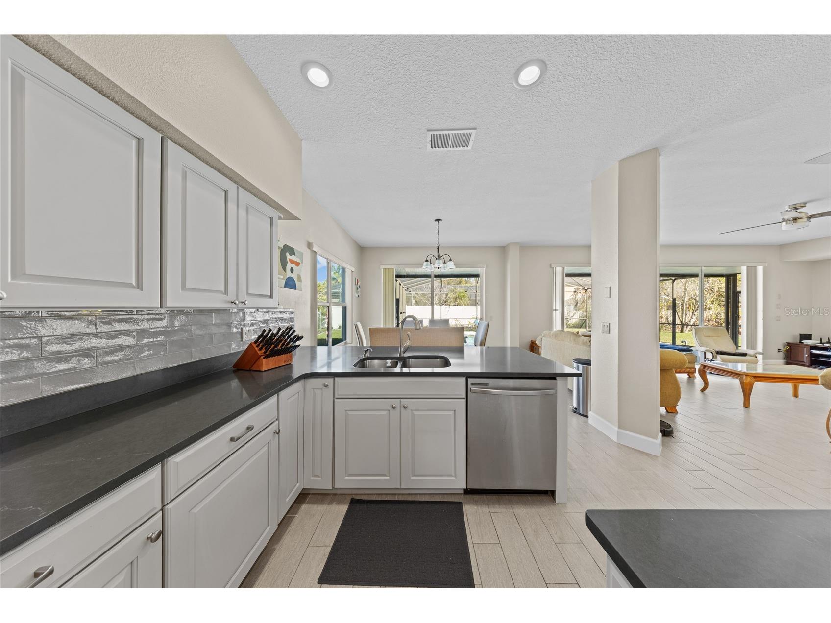 2258 Blossomwood Drive Oviedo FL 32765 FC315722 image40