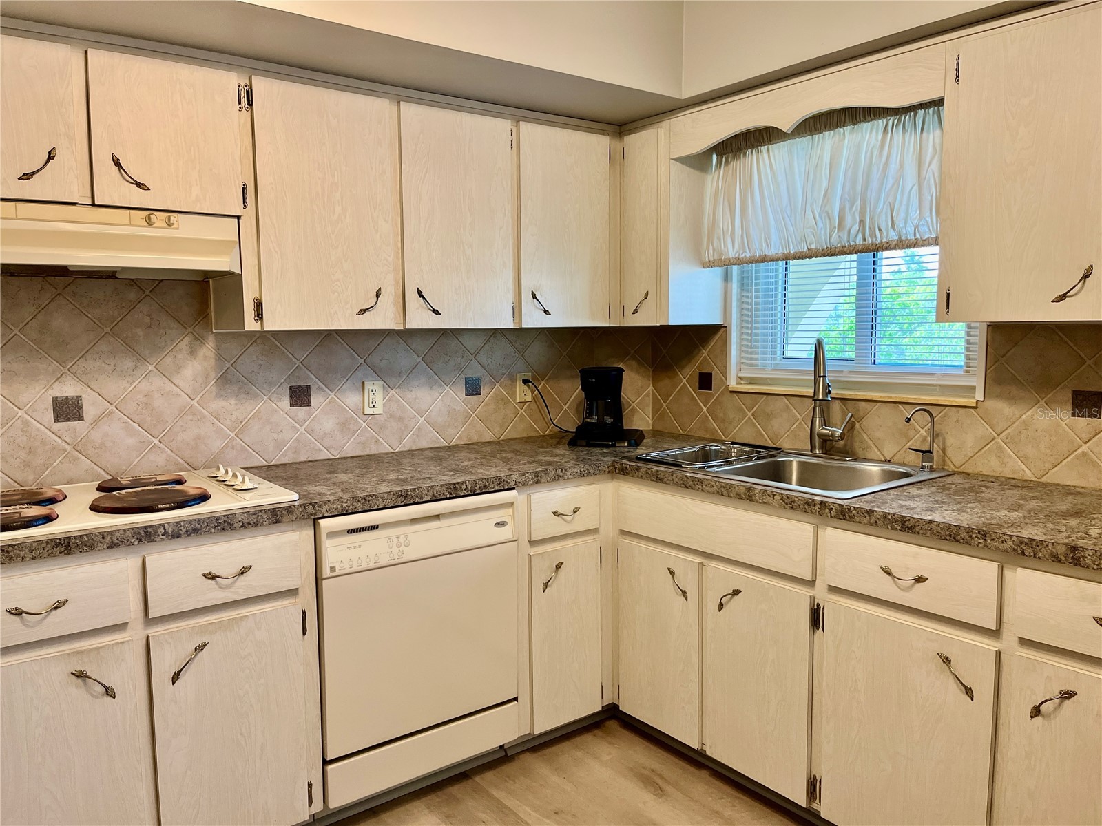 2258 World Parkway Boulevard W #56 Clearwater FL 33763 TB8493846 image9