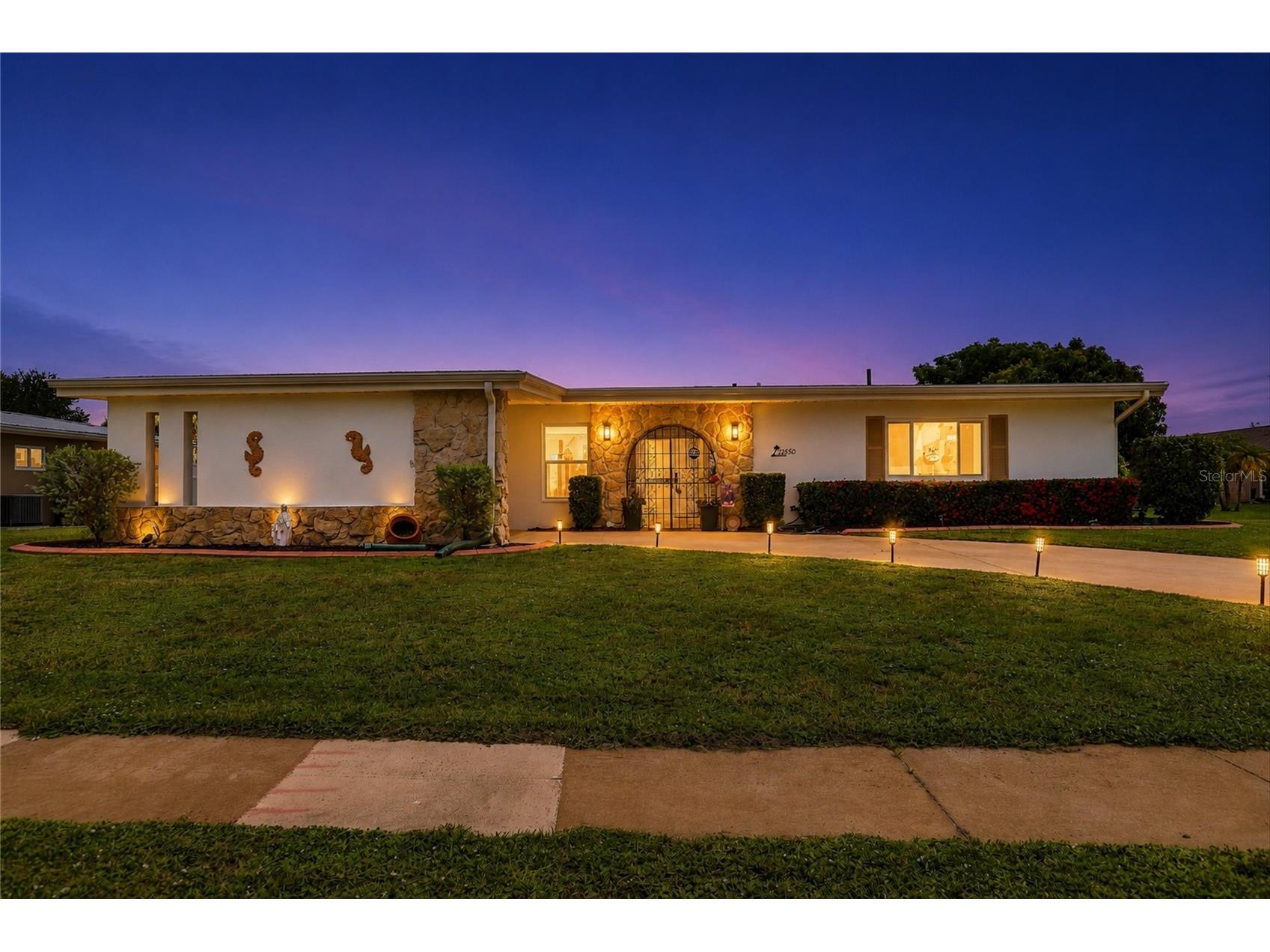 22580 Bolanos Court Port Charlotte FL 33952 C7528307 image1