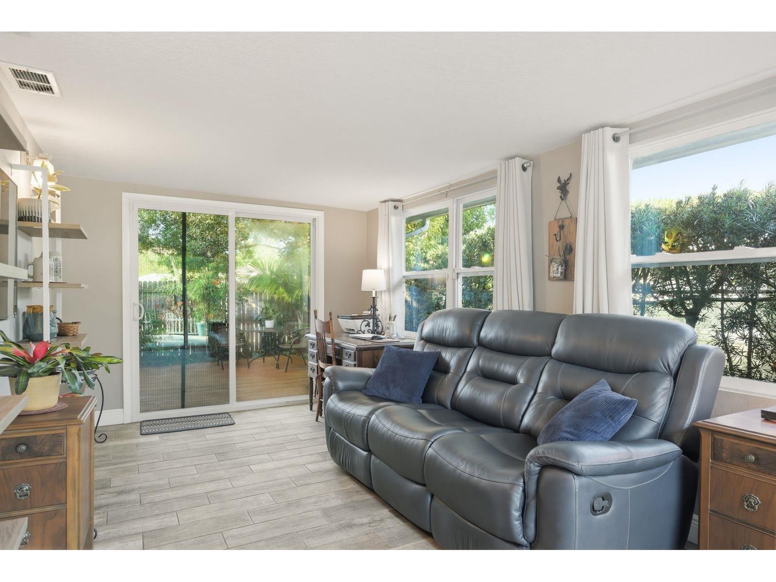 2259 Lemon Court Dunedin FL 34698 TB8488606 image12