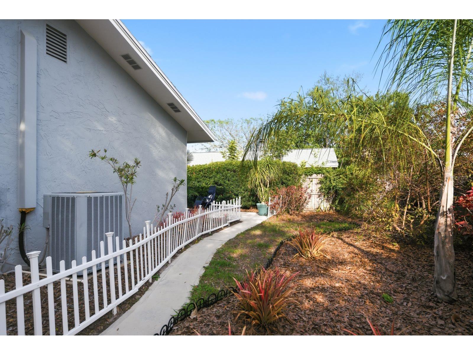 2259 Lemon Court Dunedin FL 34698 TB8488606 image31