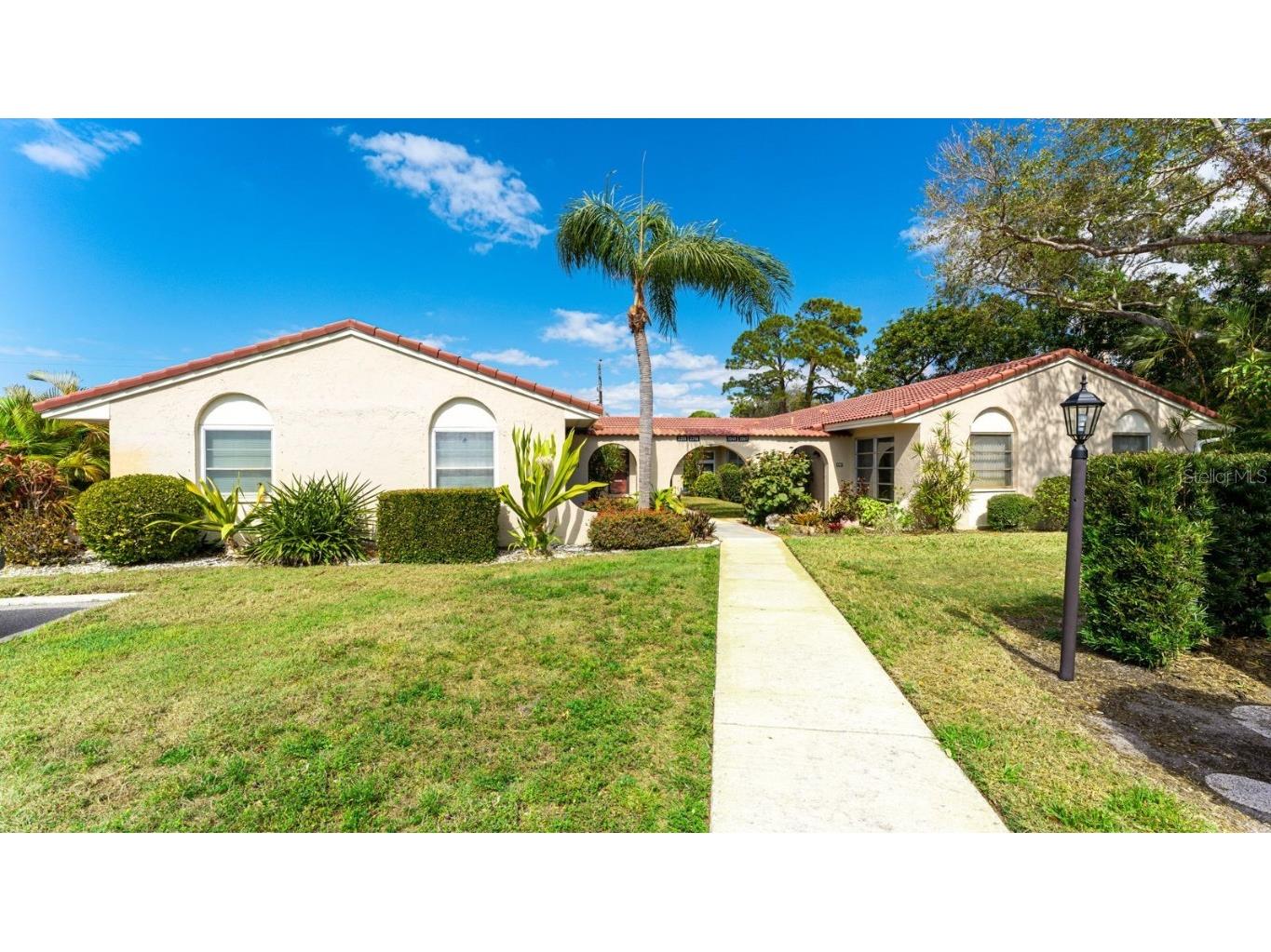 2259 Pueblo Lane #V38 Sarasota FL 34231 A4650477 image1