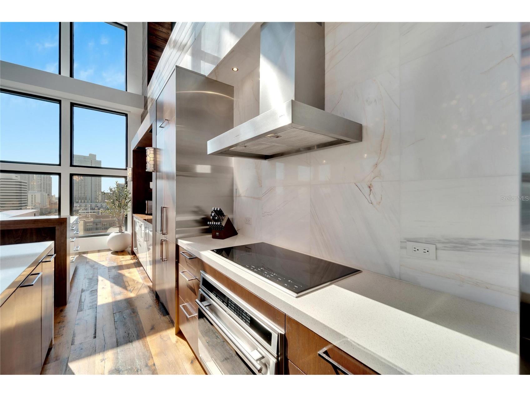 226 5th Avenue N #1406 Saint Petersburg FL 33701 TB8428257 image10