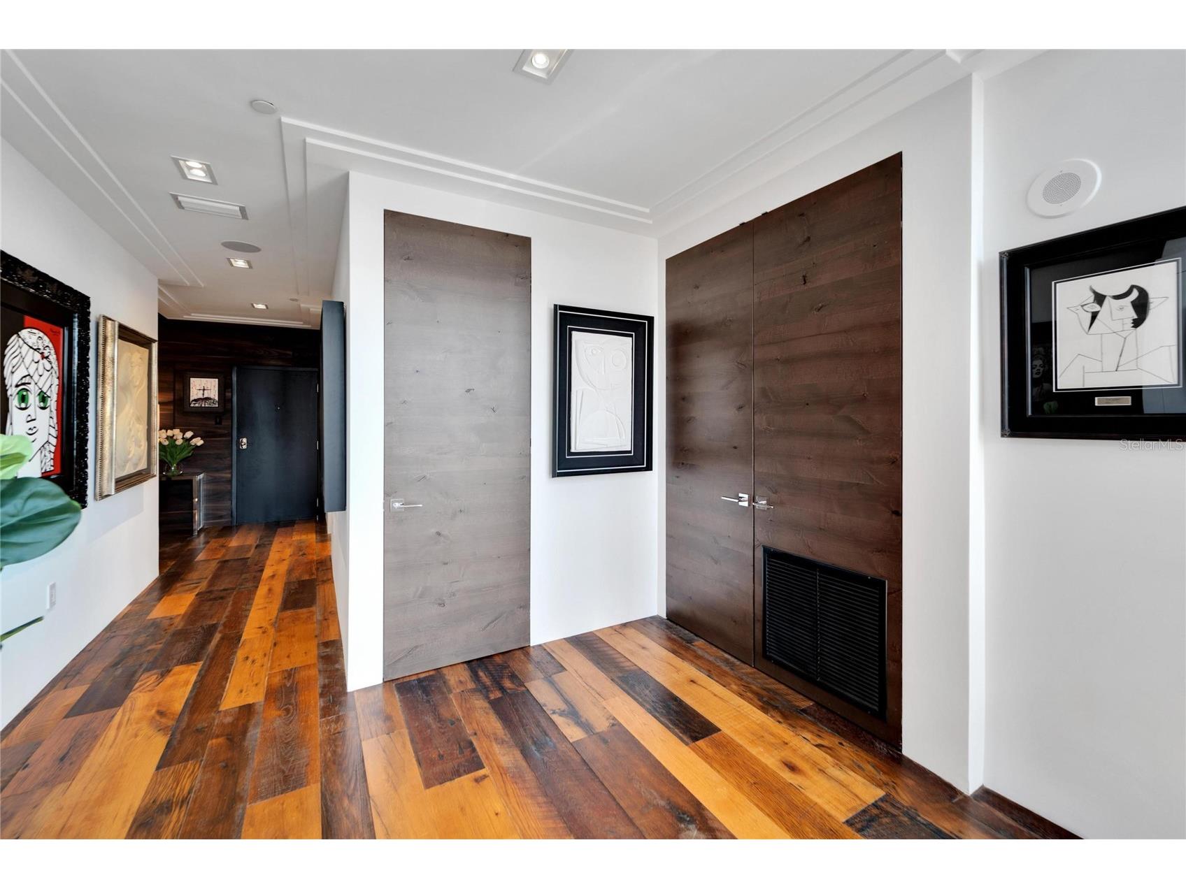 226 5th Avenue N #1406 Saint Petersburg FL 33701 TB8428257 image16