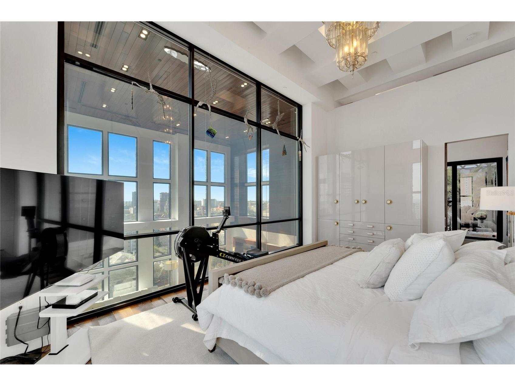 226 5th Avenue N #1406 Saint Petersburg FL 33701 TB8428257 image34