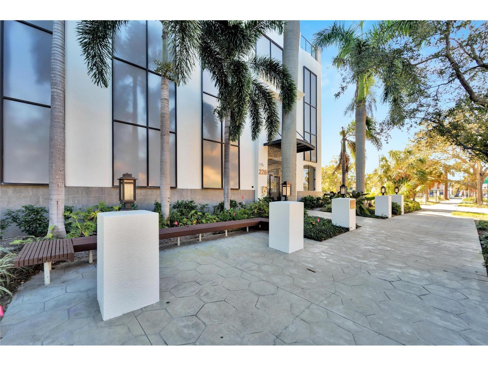 226 5th Avenue N #1406 Saint Petersburg FL 33701 TB8428257 image72