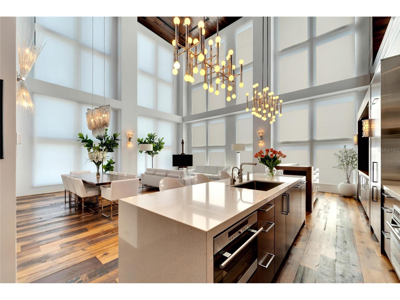 226 5th Avenue N #1406 Saint Petersburg FL 33701 TB8428257 image76