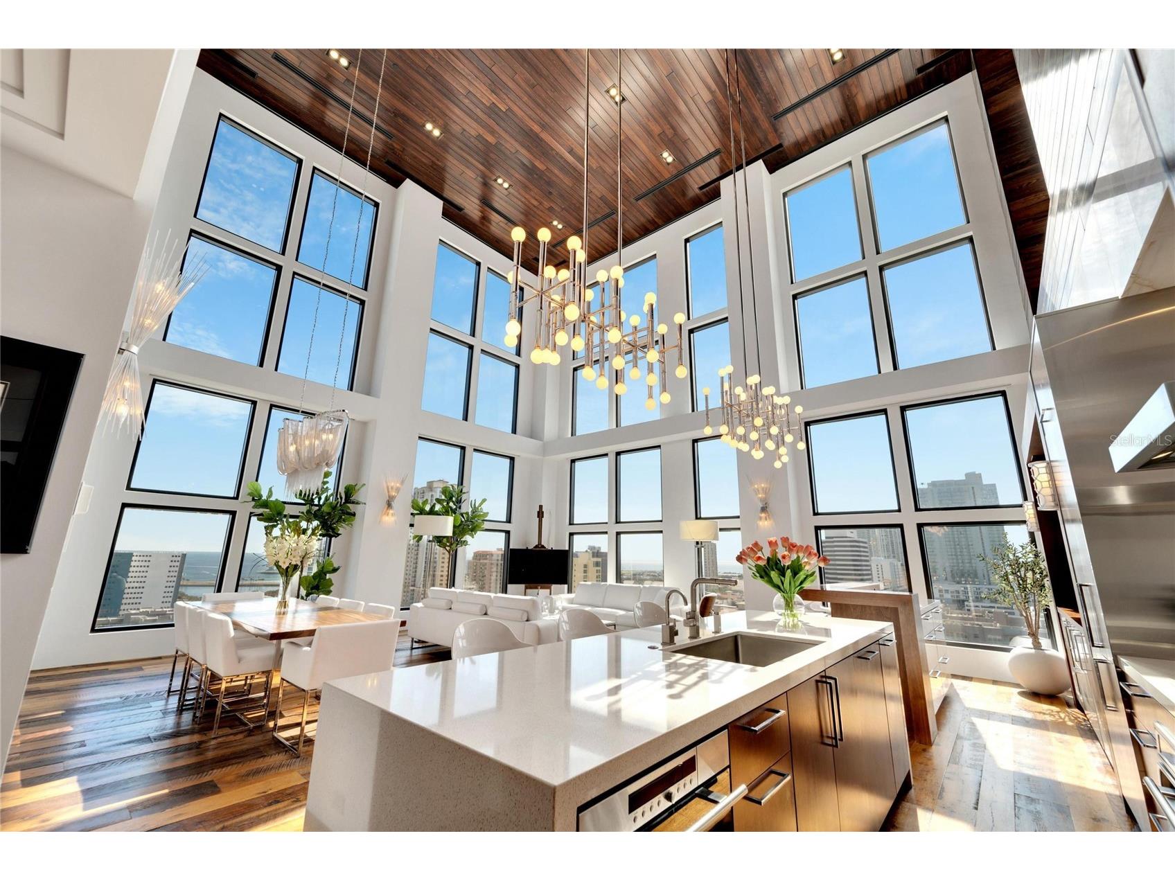 226 5th Avenue N #1406 Saint Petersburg FL 33701 TB8428257 image77