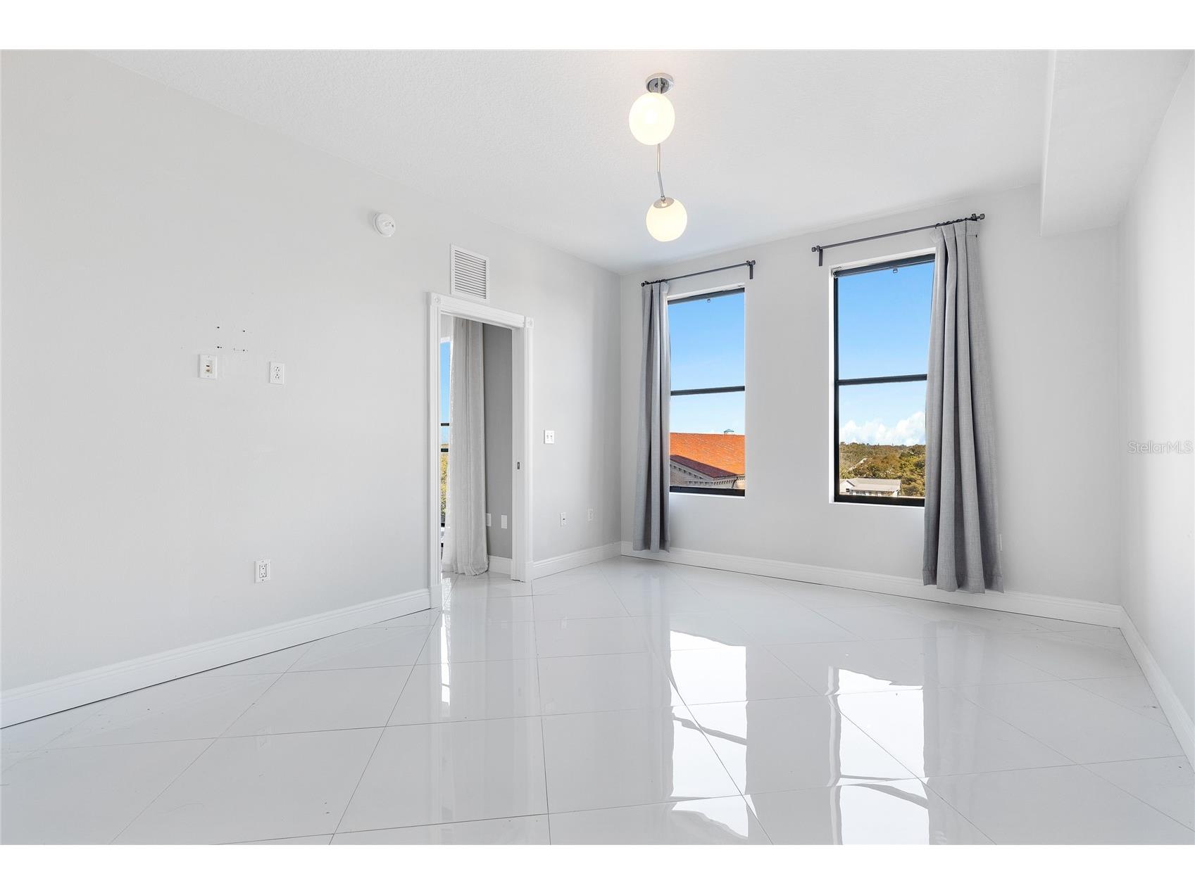 226 5th Avenue N #601 Saint Petersburg FL 33701 TB8472050 image17