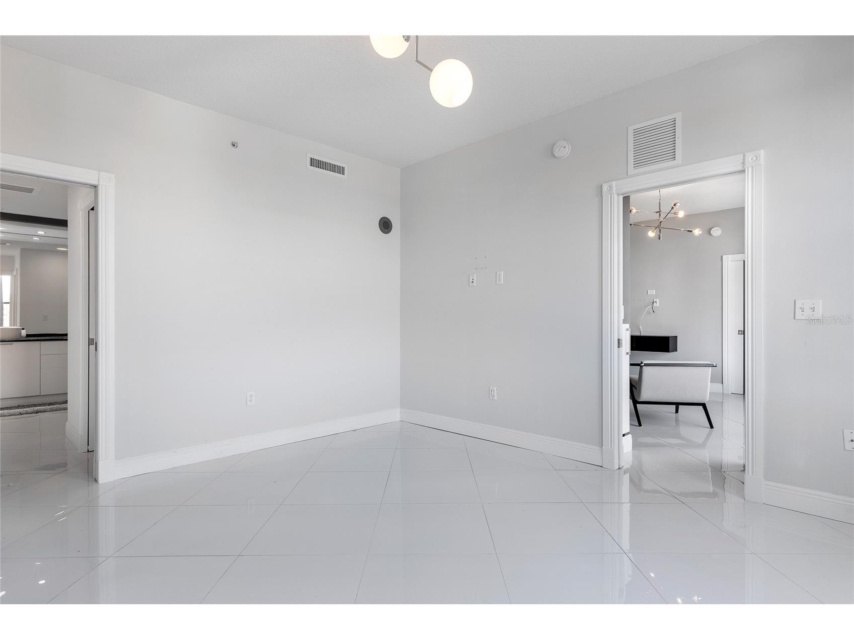 226 5th Avenue N #601 Saint Petersburg FL 33701 TB8472050 image18
