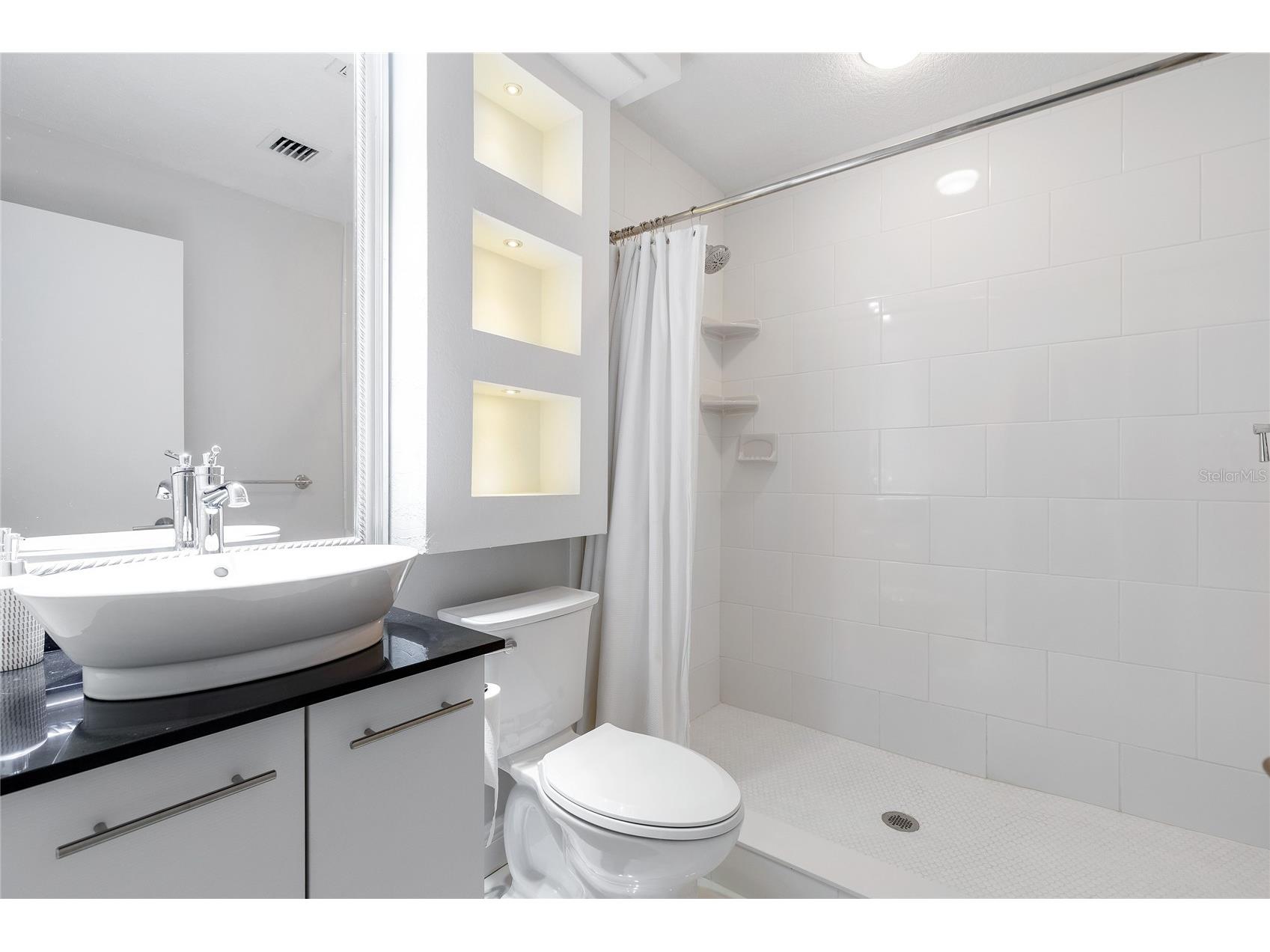 226 5th Avenue N #601 Saint Petersburg FL 33701 TB8472050 image25