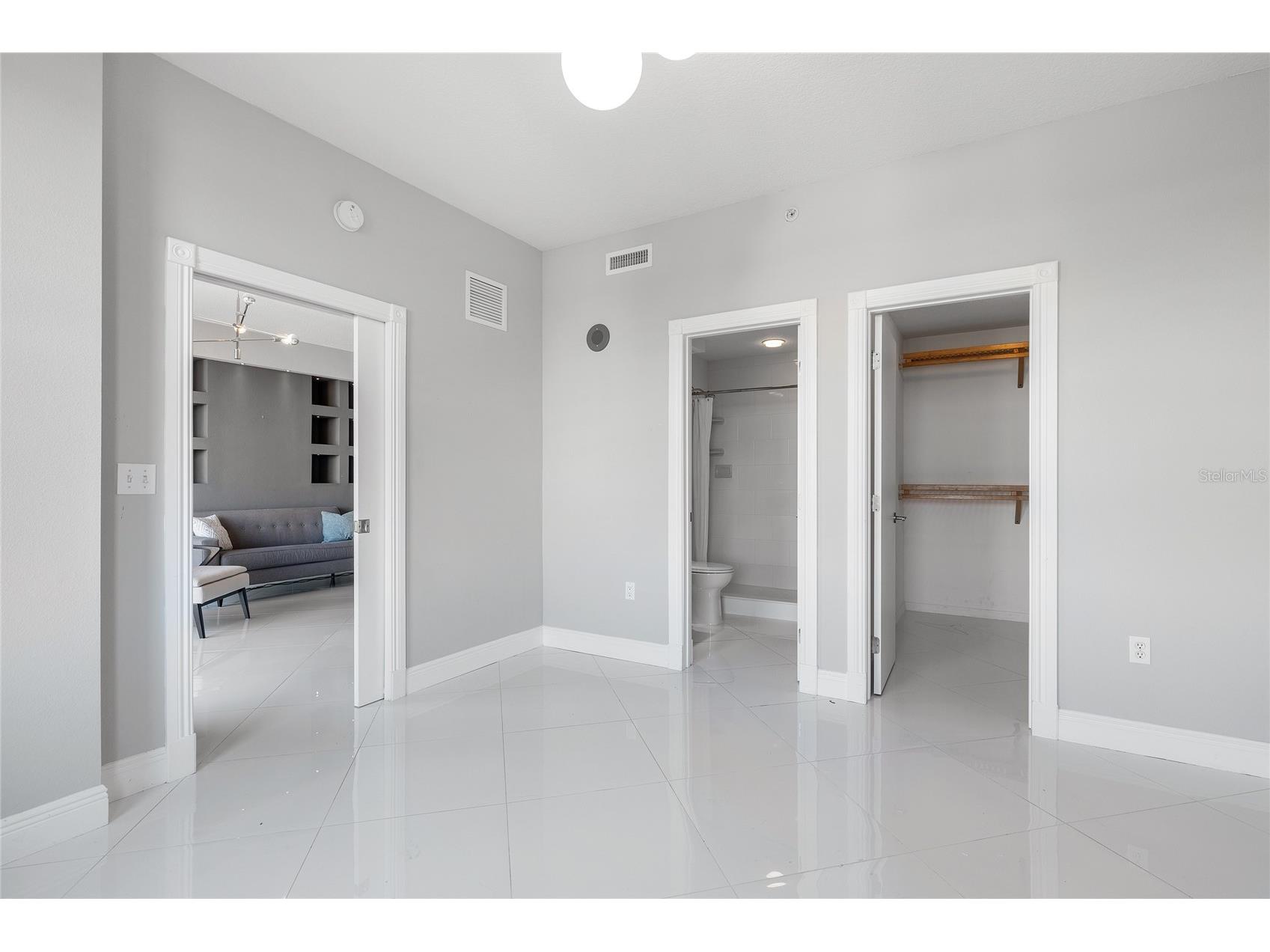 226 5th Avenue N #601 Saint Petersburg FL 33701 TB8472050 image26