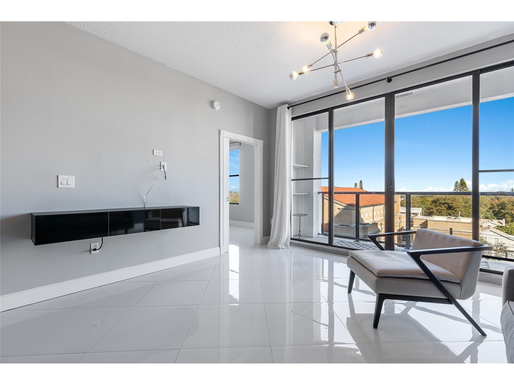 226 5th Avenue N #601 Saint Petersburg FL 33701 TB8472050 image4