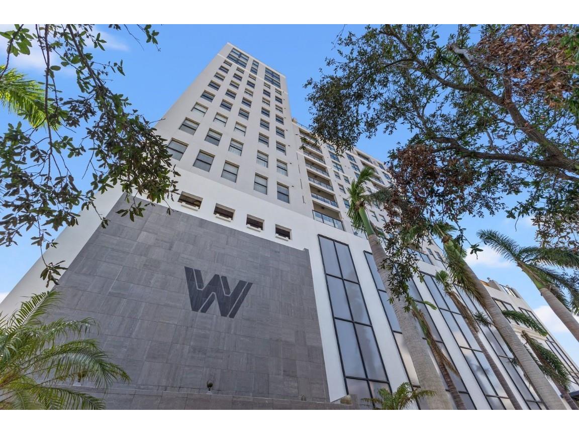 226 5th Avenue N #603 Saint Petersburg FL 33701 TB8433378 image1