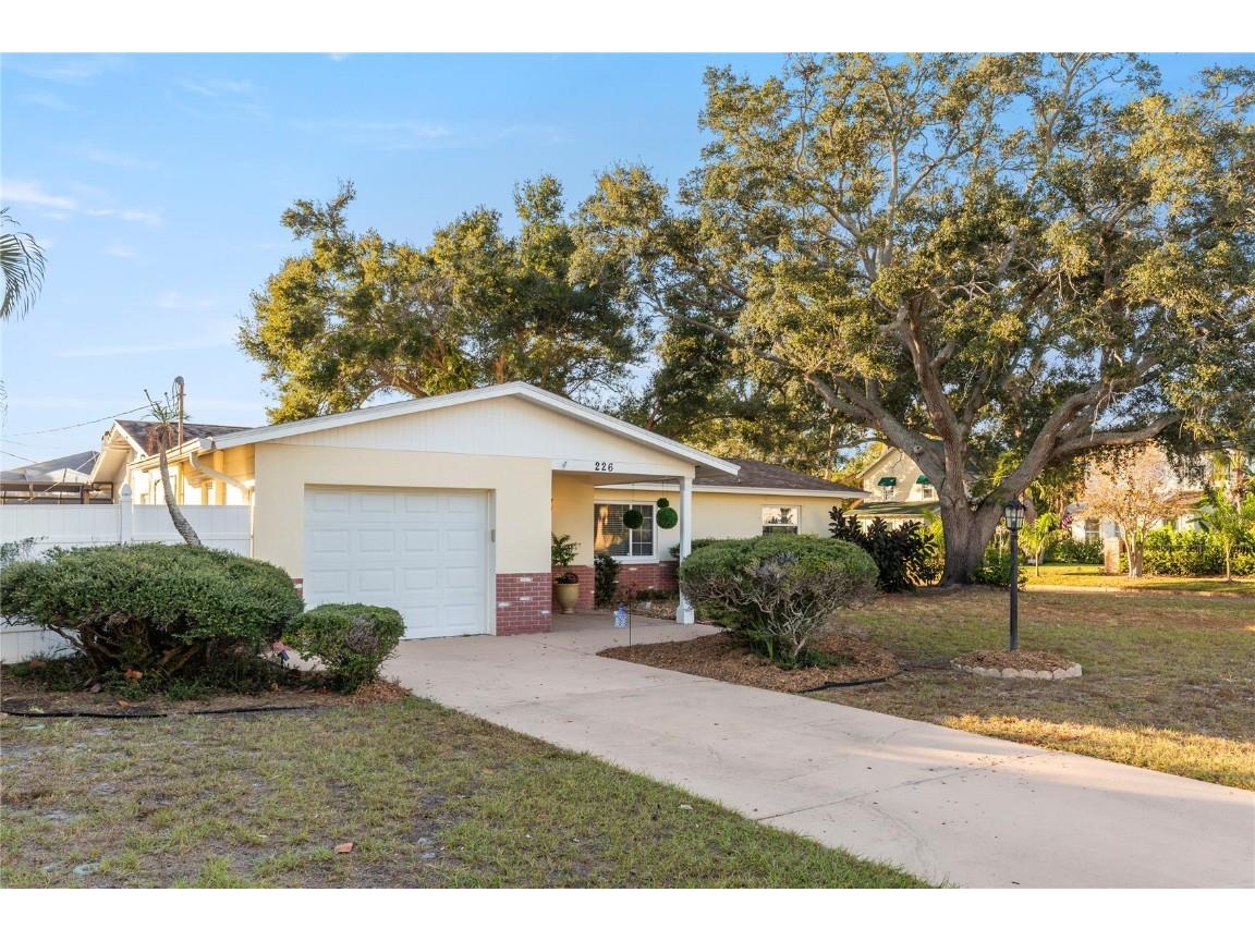 226 75th Street N Saint Petersburg FL 33710 TB8452689 image1