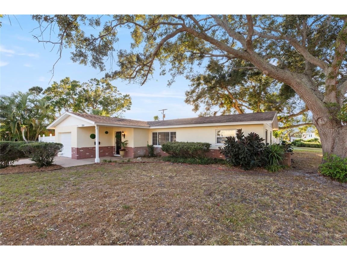 226 75th Street N Saint Petersburg FL 33710 TB8452689 image3