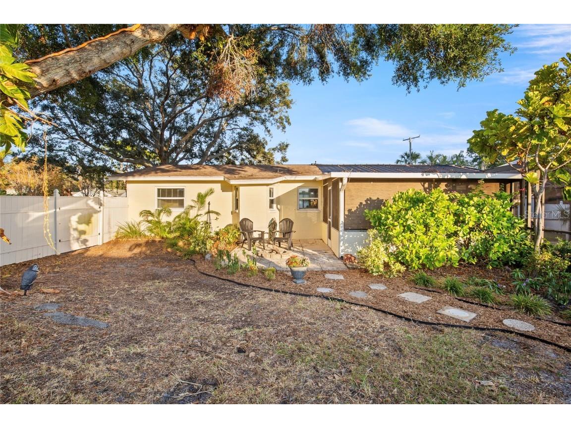 226 75th Street N Saint Petersburg FL 33710 TB8452689 image36