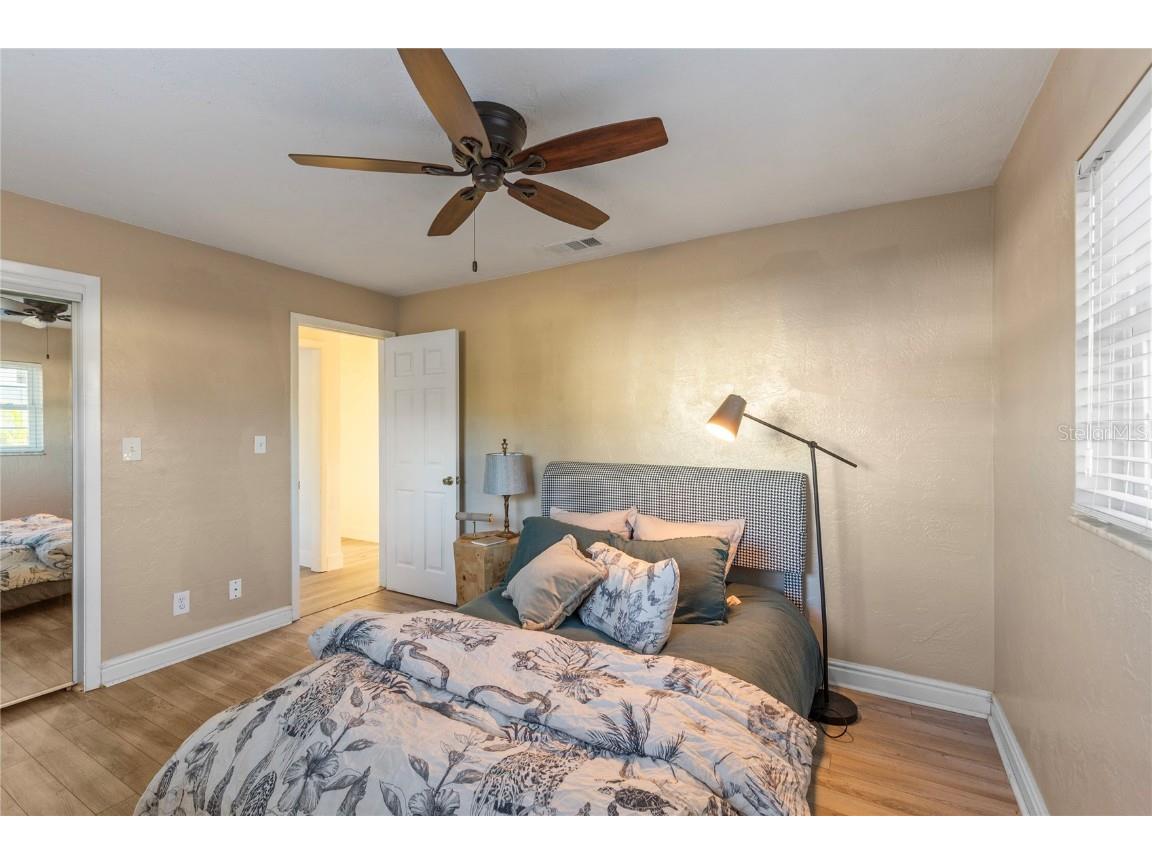 226 75th Street N Saint Petersburg FL 33710 TB8452689 image5