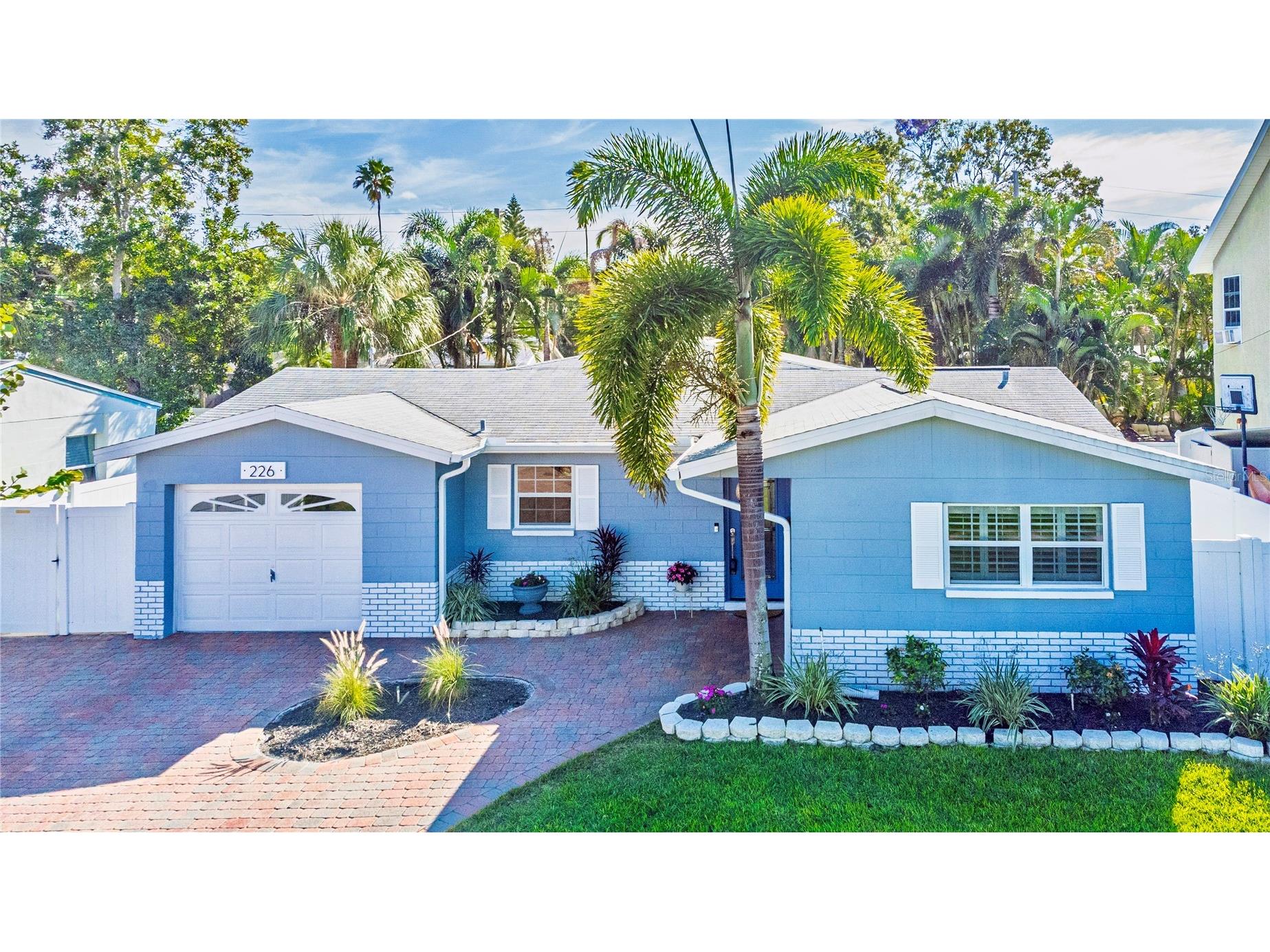 226 81st Avenue N Saint Petersburg FL 33702 TB8457455 image1