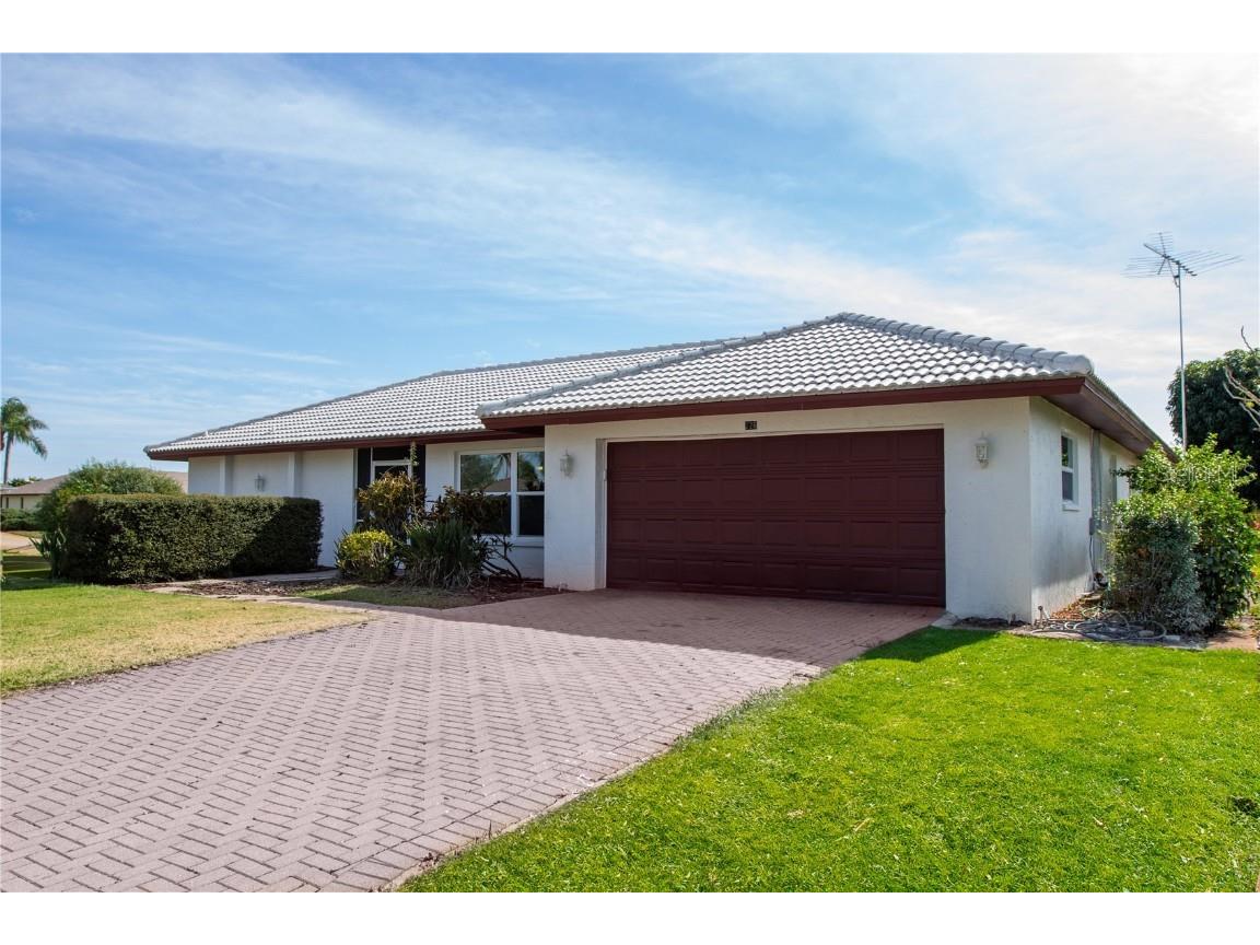 226 Brandywine Circle Englewood FL 34223 A4597753 image1