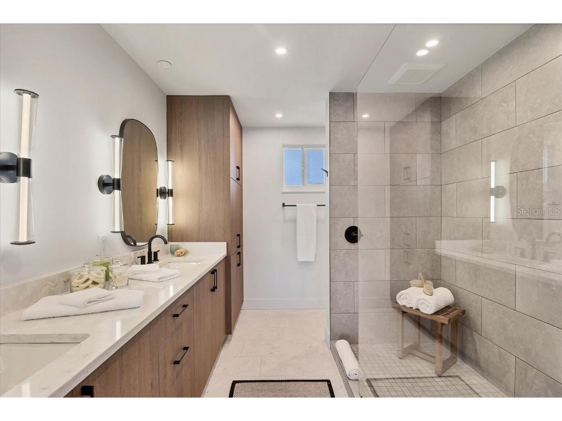 226 Golden Gate Point #12 Sarasota FL 34236 - SARASOTA BAY/INTRACOASTAL A4658540 image37