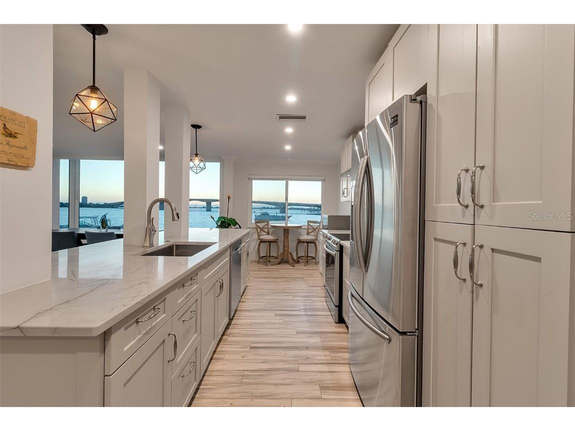 226 Golden Gate Point #21 Sarasota FL 34236 - SARASOTA BAY A4669998 image23