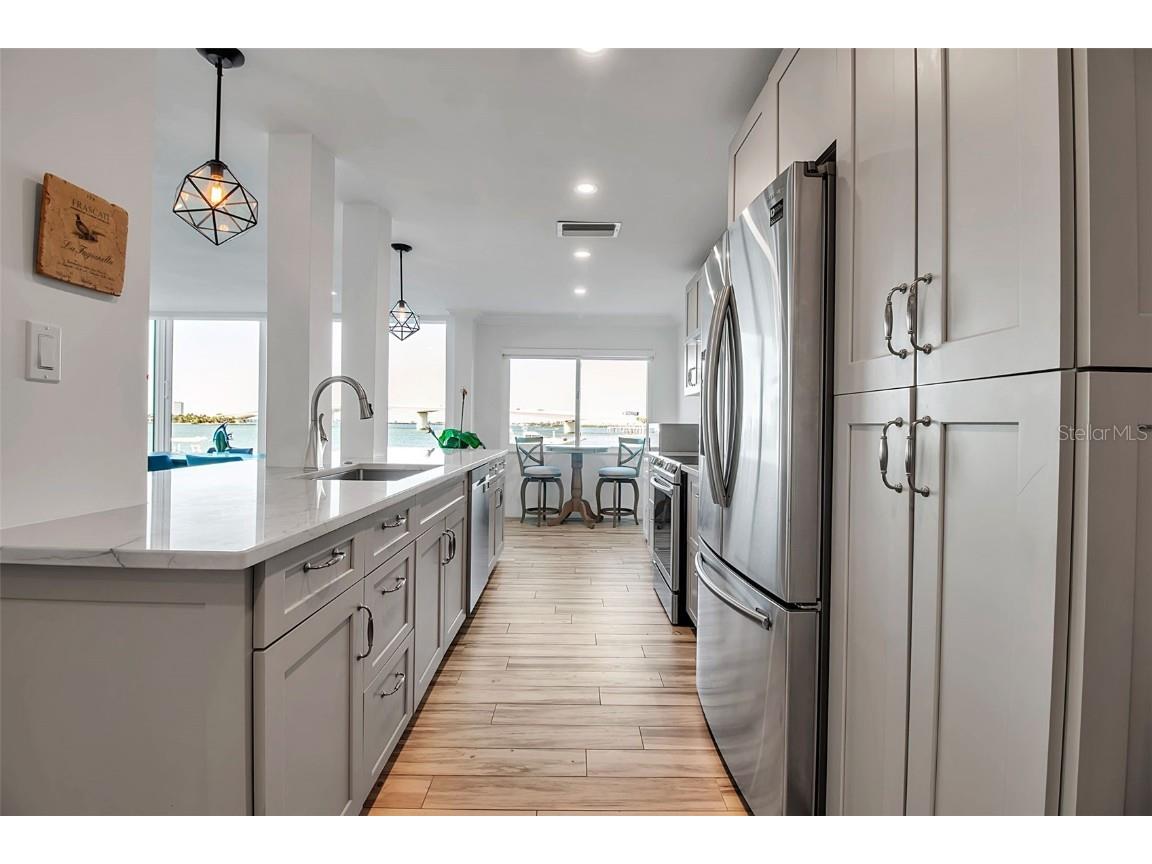 226 Golden Gate Point #21 Sarasota FL 34236 - SARASOTA BAY A4669998 image24