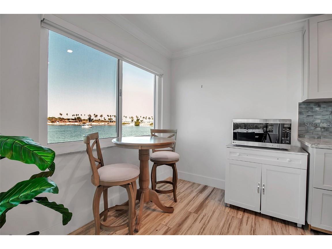 226 Golden Gate Point #21 Sarasota FL 34236 - SARASOTA BAY A4669998 image25