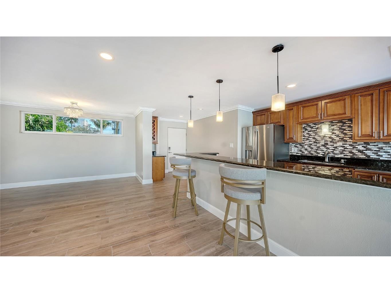 226 Golden Gate Point #23 Sarasota FL 34236 - SARASOTA BAY A4664189 image10