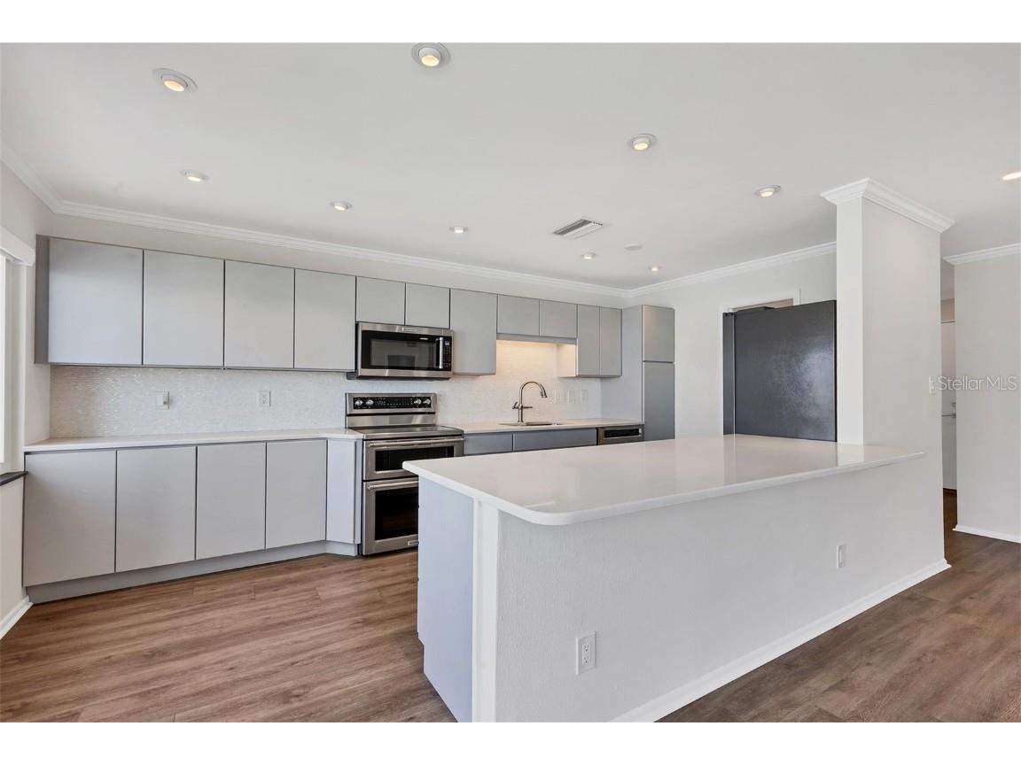 226 Golden Gate Point #32 Sarasota FL 34236 - SARASOTA BAY A4673403 image22