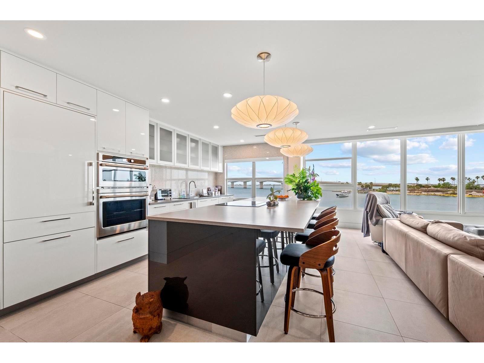226 Golden Gate Point #33 Sarasota FL 34236 - SARASOTA BAY A4691718 image8