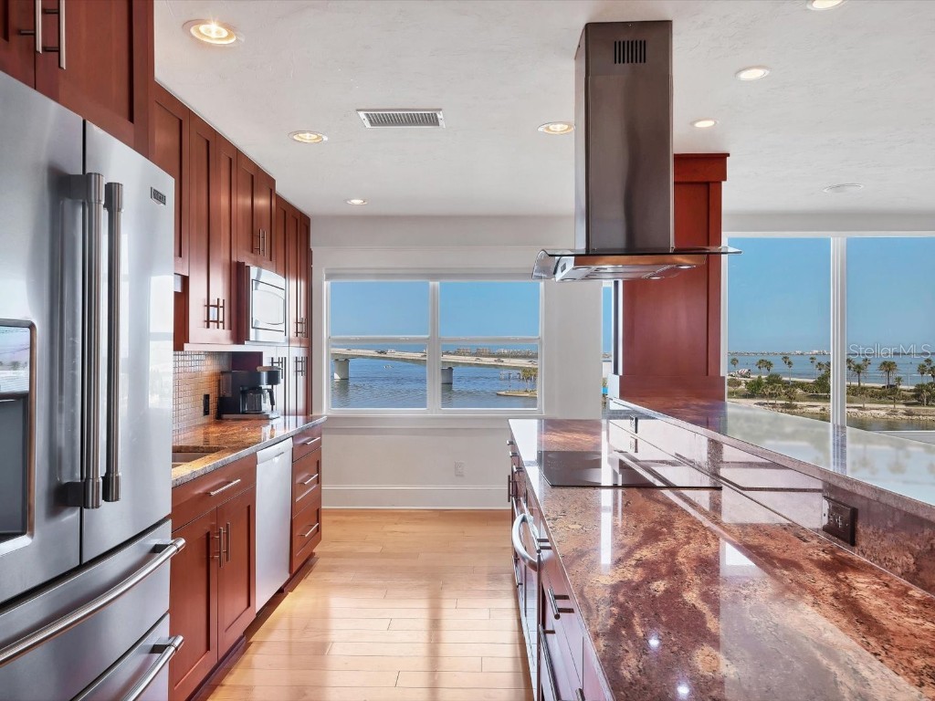 226 Golden Gate Point #63 Sarasota FL 34236 - SARASOTA BAY A4652571 image18