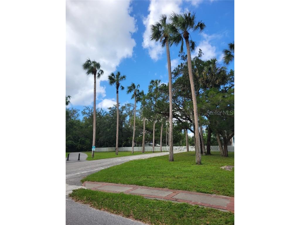 226 Mansion Boulevard Debary FL 32713 R4908486 image1