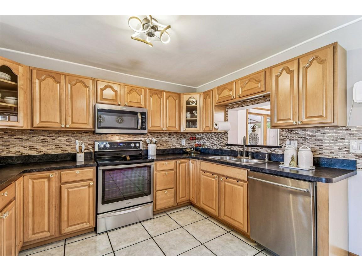 226 Maple Avenue Palm Harbor FL 34684 TB8444705 image17