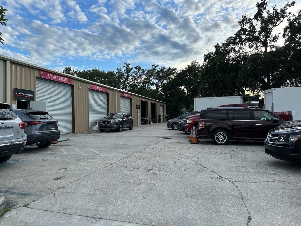 226 N Mission Road Orlando FL 32811 O6326049 image1