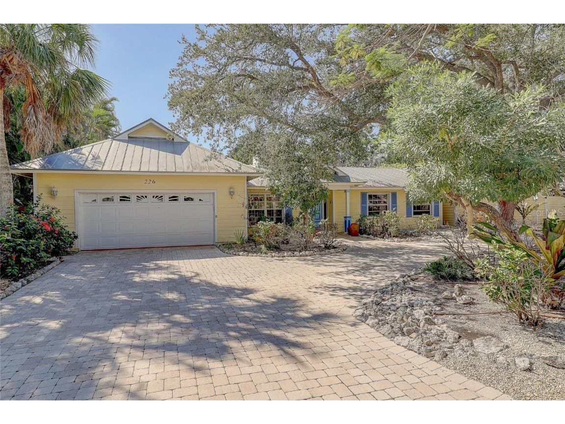 226 Ogden Street Sarasota FL 34242 A4668141 image1