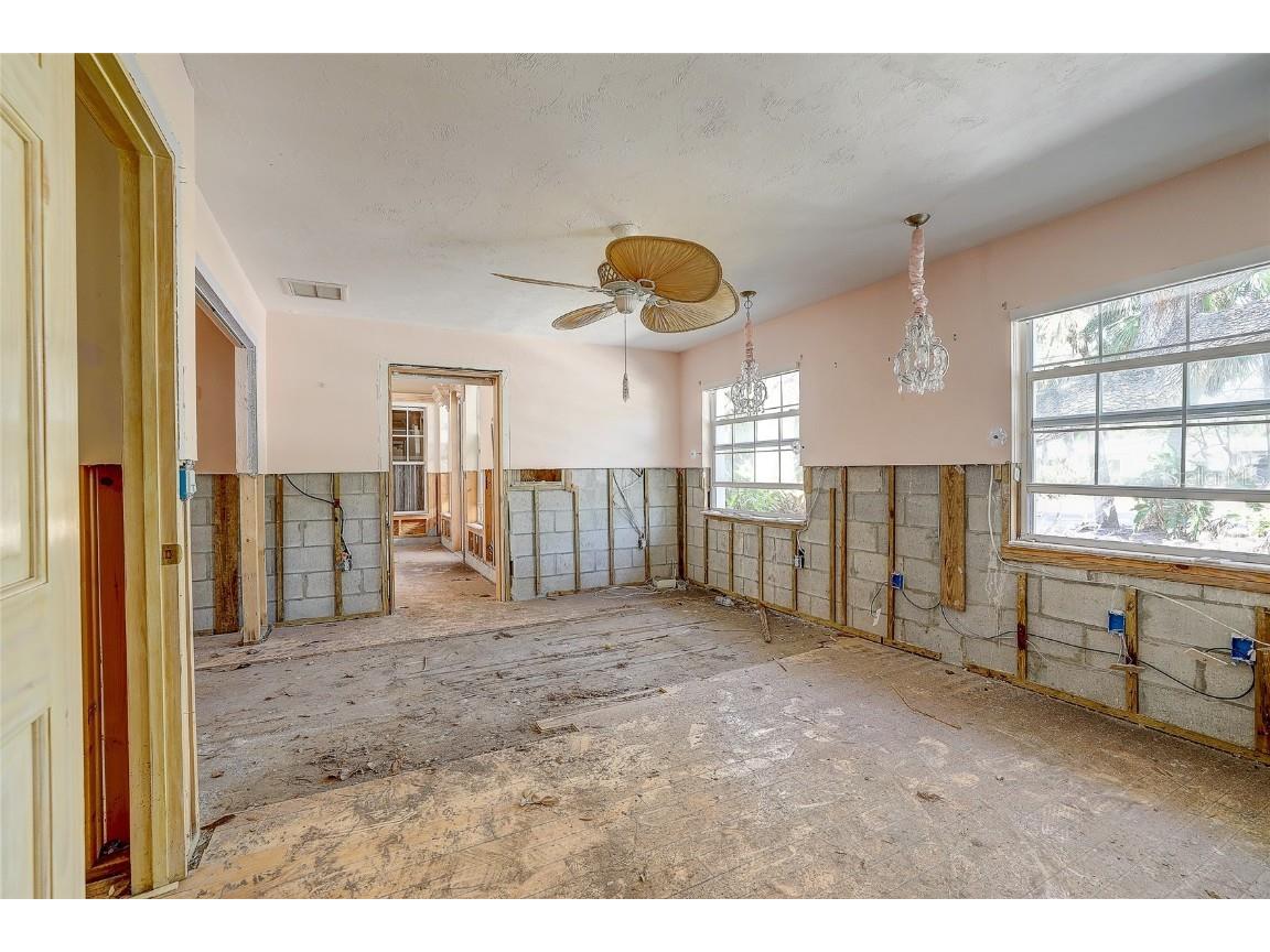 226 Ogden Street Sarasota FL 34242 A4668141 image19