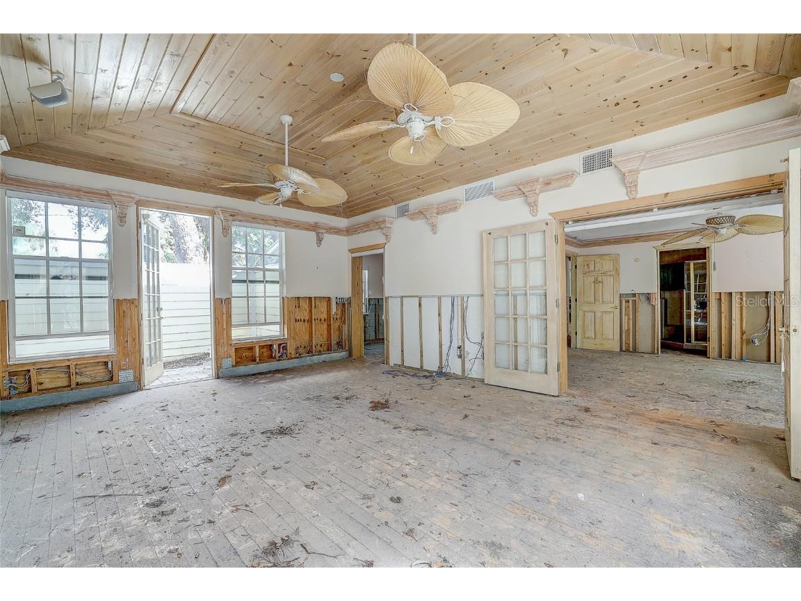 226 Ogden Street Sarasota FL 34242 A4668141 image32