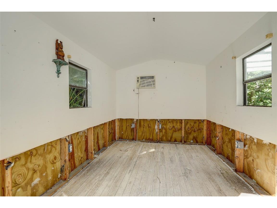 226 Ogden Street Sarasota FL 34242 A4668141 image34