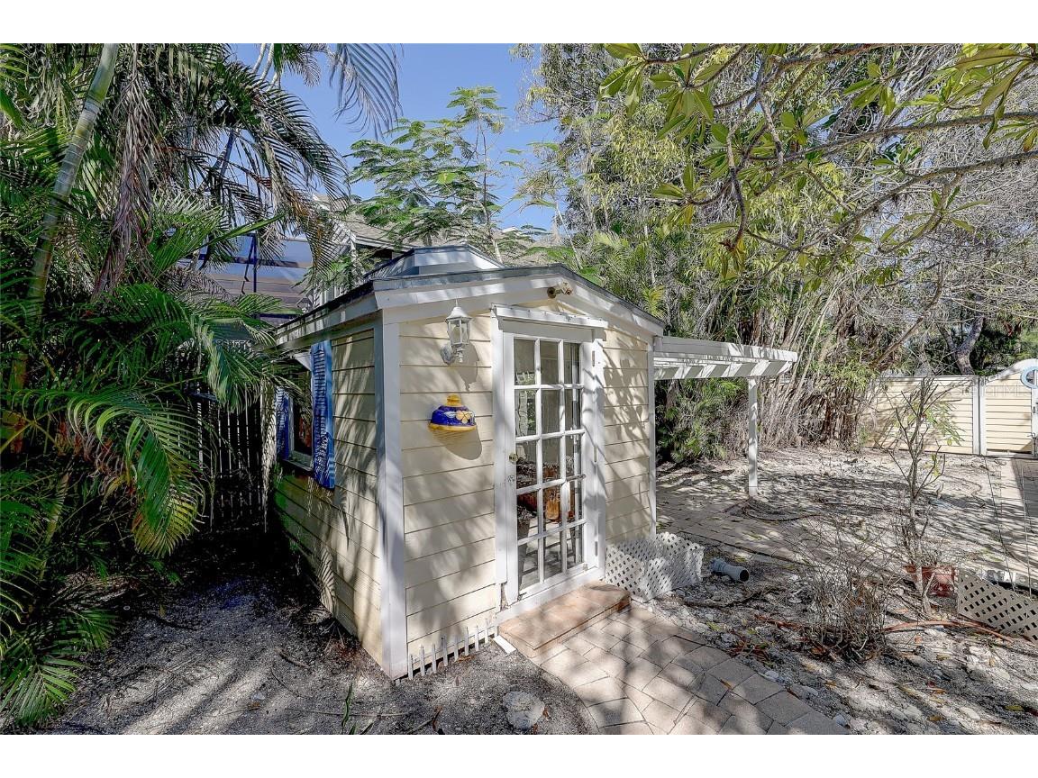 226 Ogden Street Sarasota FL 34242 A4668141 image35