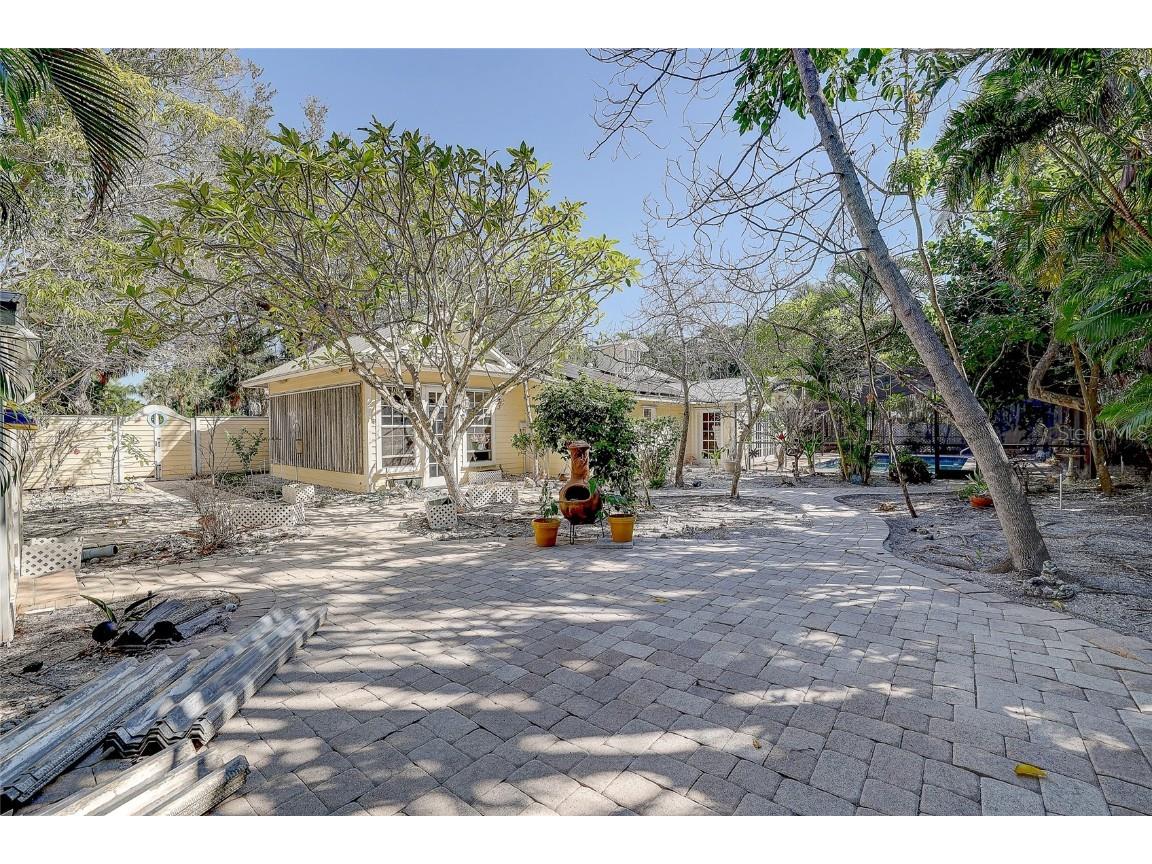 226 Ogden Street Sarasota FL 34242 A4668141 image37