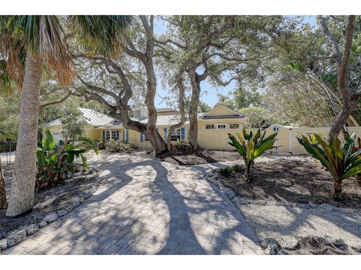 226 Ogden Street Sarasota FL 34242 A4668141 image49