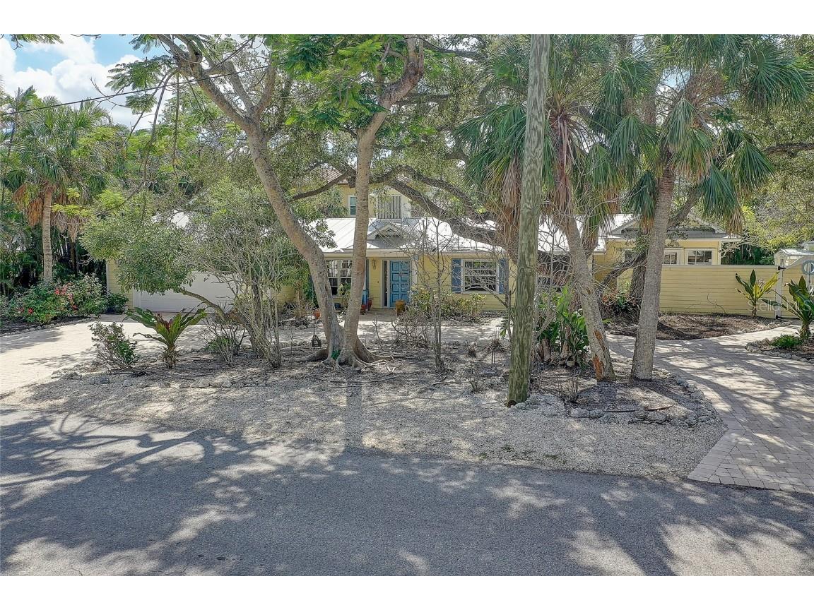 226 Ogden Street Sarasota FL 34242 A4668141 image54