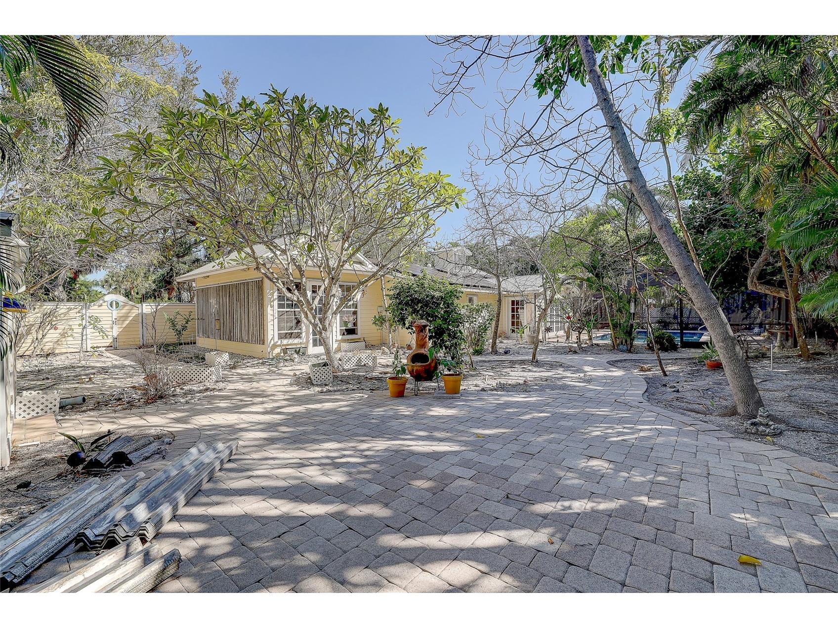 226 Ogden Street Sarasota FL 34242 A4689804 image36