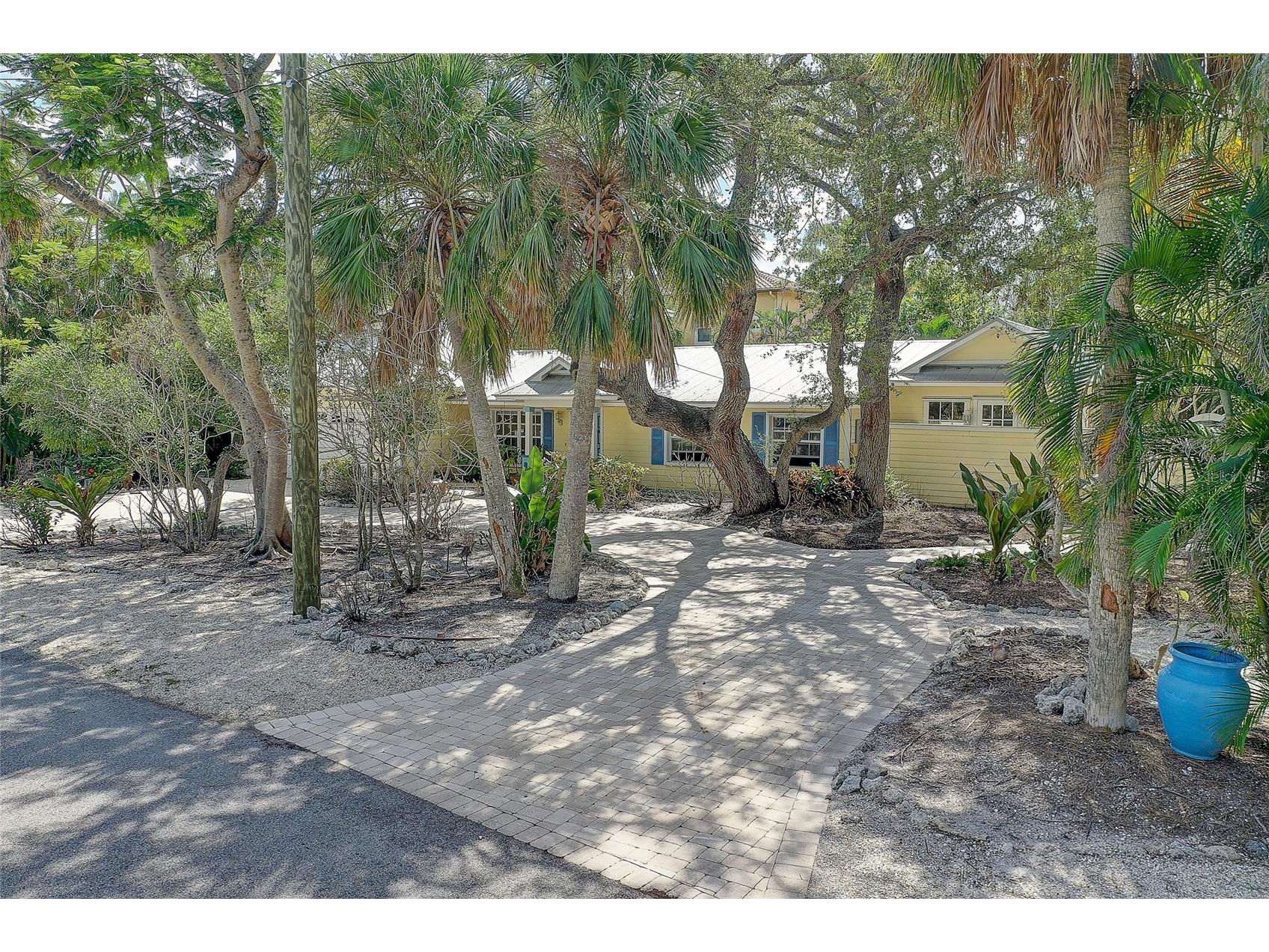 226 Ogden Street Sarasota FL 34242 A4689804 image49