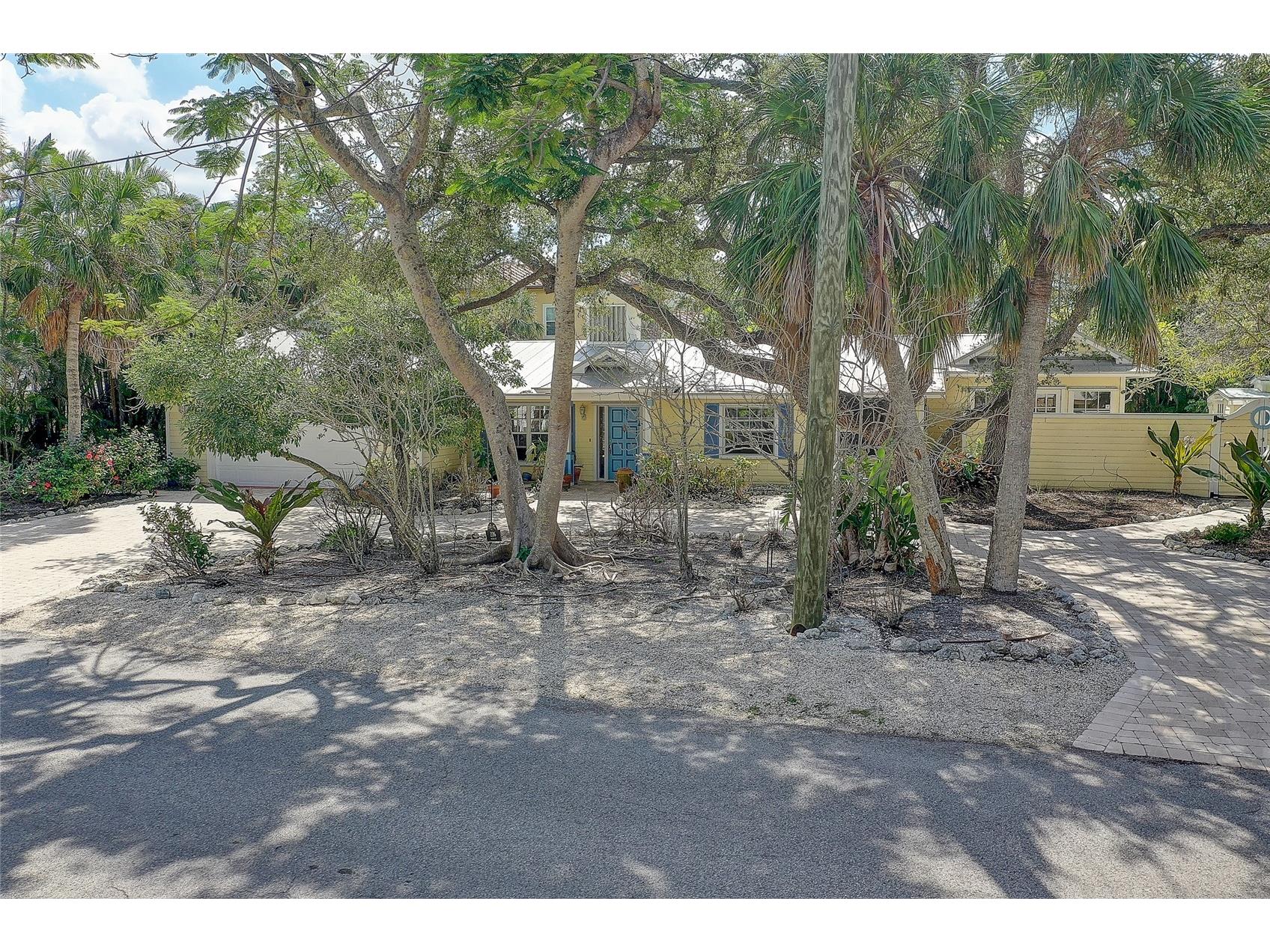 226 Ogden Street Sarasota FL 34242 A4689804 image53
