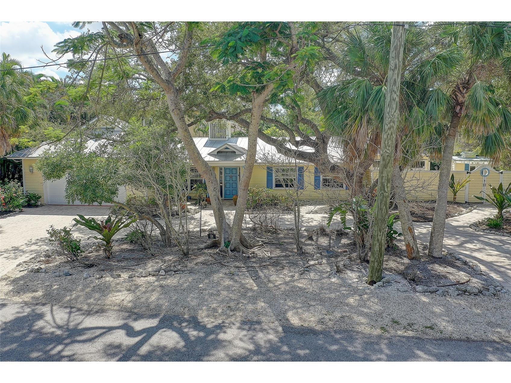 226 Ogden Street Sarasota FL 34242 A4689804 image54
