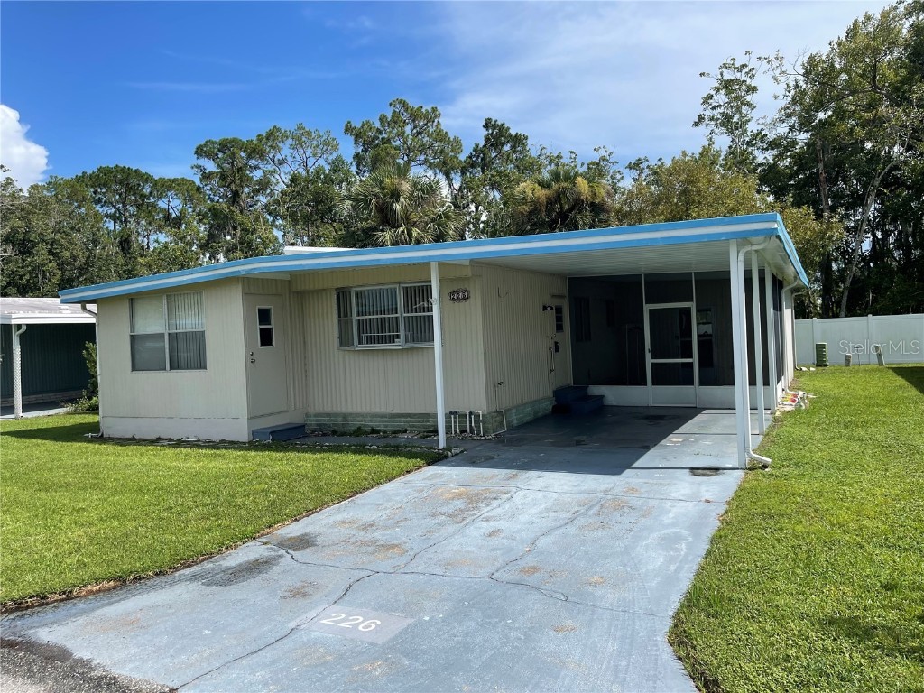 226 Paradise S Leesburg FL 34788 S5092870 image1