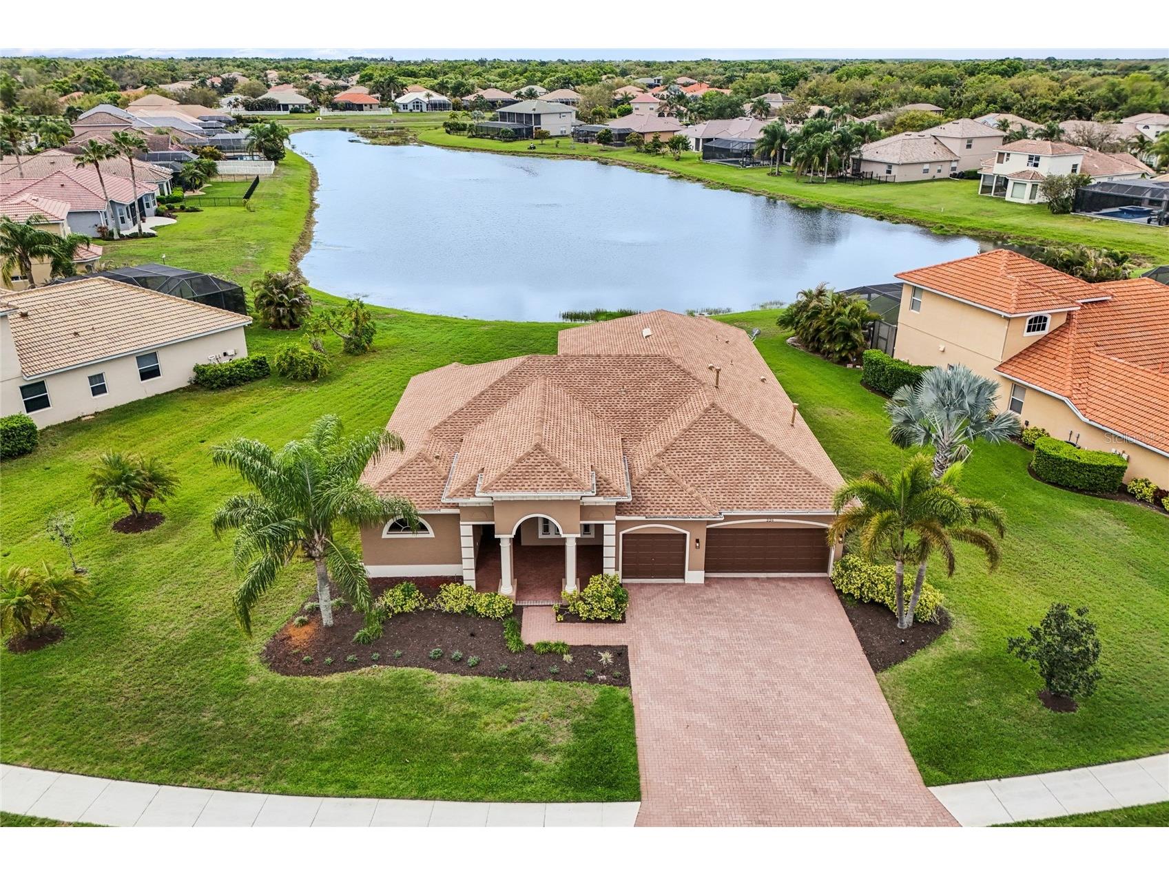 226 Petrel Trail Bradenton FL 34212 A4684953 image1